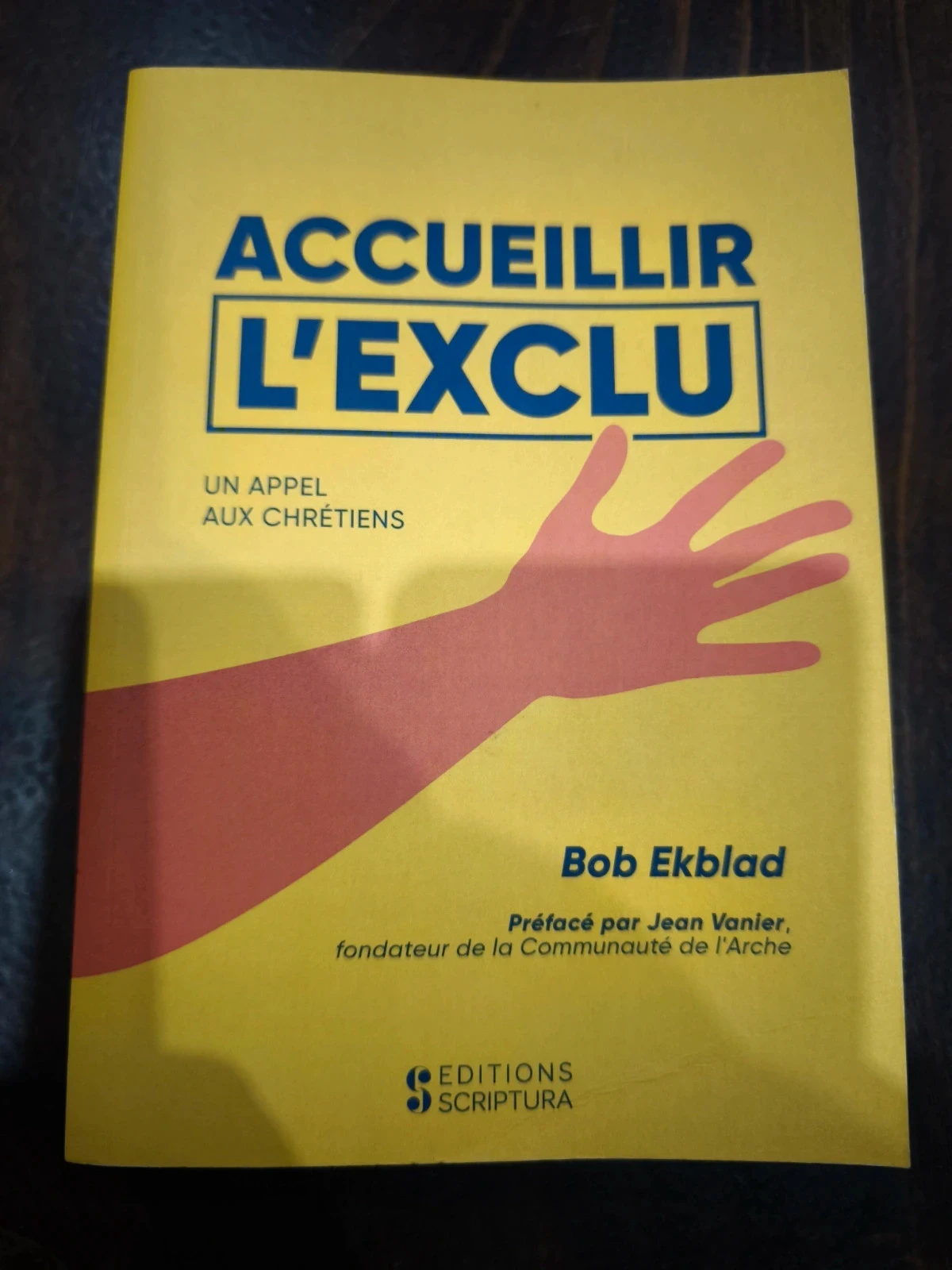 Accueillir l'exclu